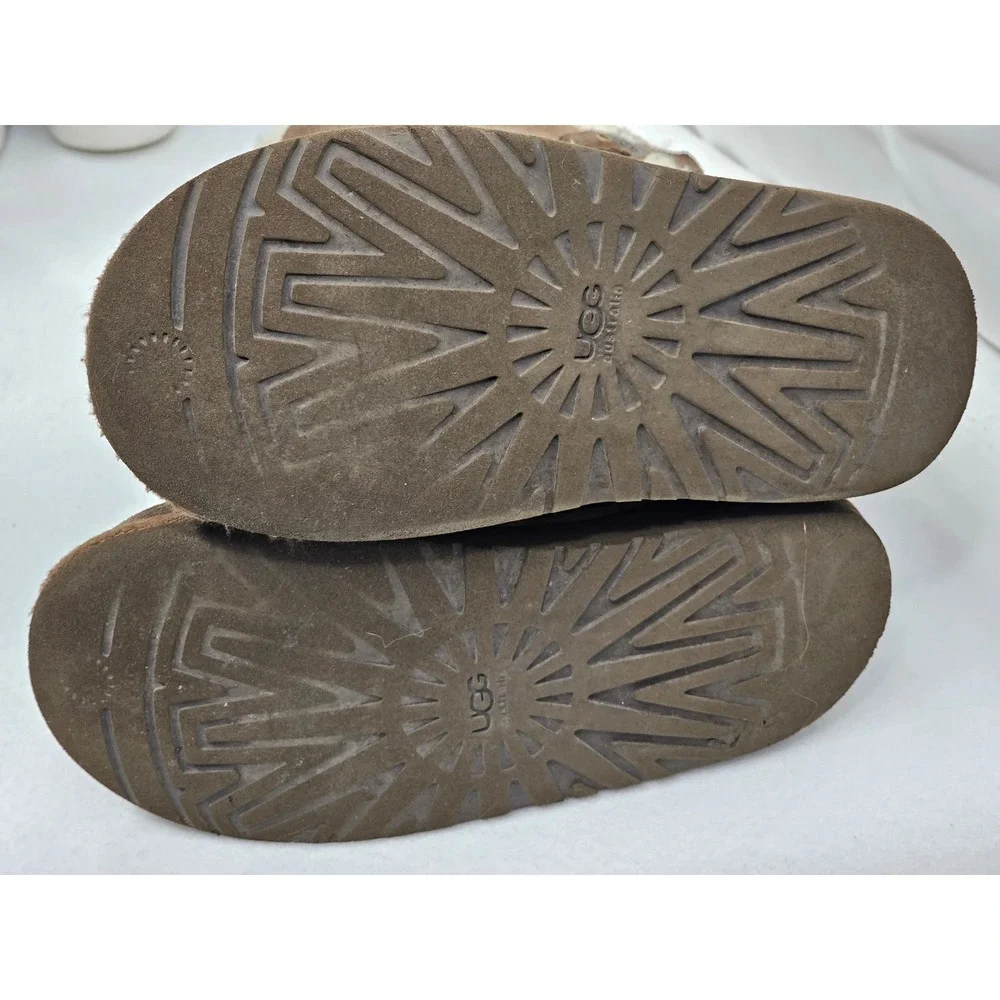 Kids UGG Australia Brown Suede Shearling‎ Lined Buckle Boots Size 3